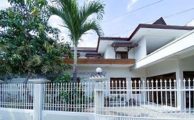 RedDoorz Syariah @ Simpang Borobudur